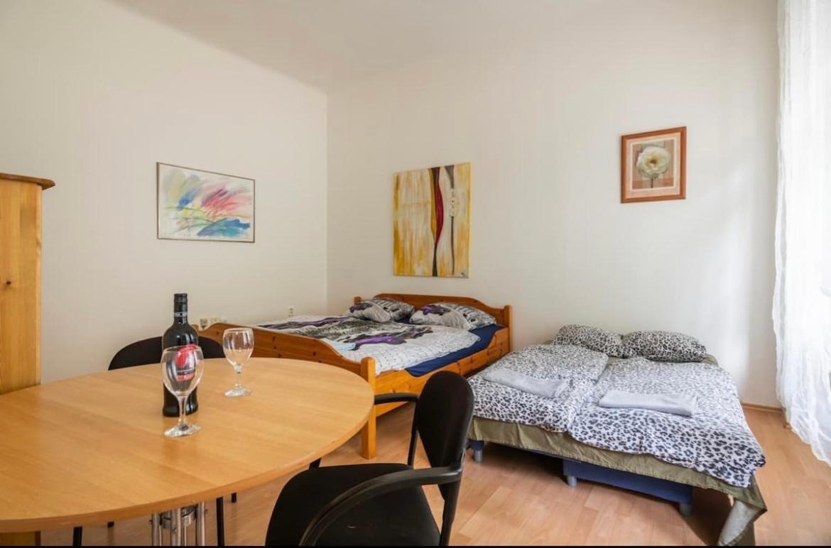 Apartment Stepanska プラハ エクステリア 写真